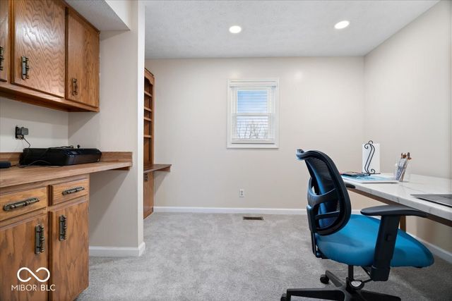 84 Glenbrook Lane, Avon, IN 46123