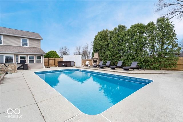 84 Glenbrook Lane, Avon, IN 46123