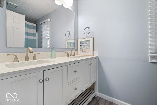 84 Glenbrook Lane, Avon, IN 46123