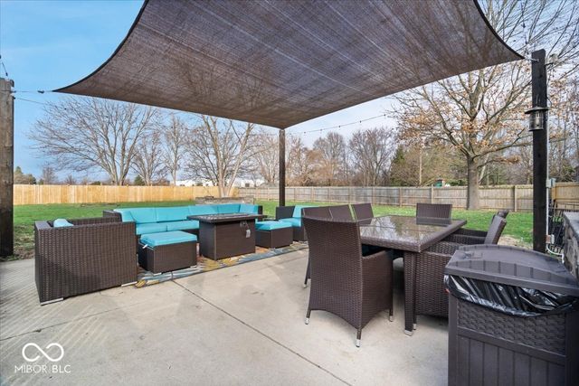 84 Glenbrook Lane, Avon, IN 46123