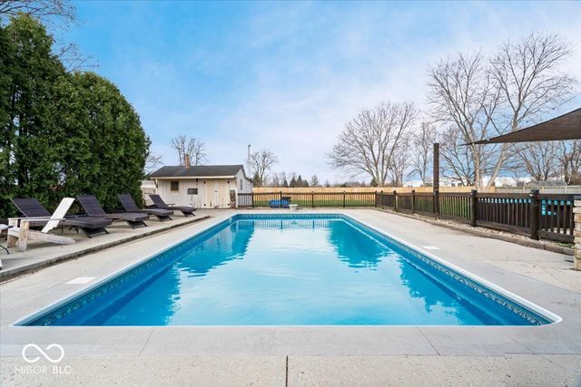 84 Glenbrook Lane, Avon, IN 46123