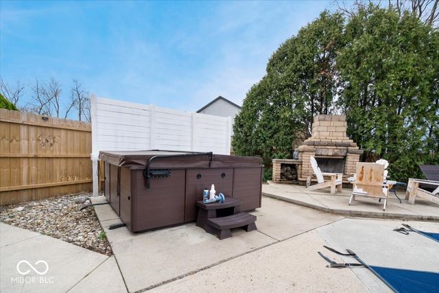 84 Glenbrook Lane, Avon, IN 46123