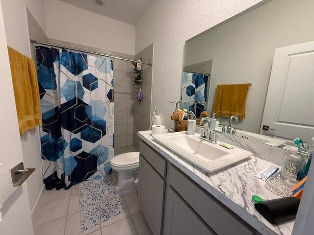 561 NE 5th Way, Florida City, FL 33034