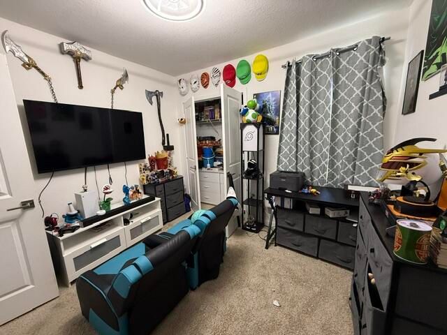 561 NE 5th Way, Florida City, FL 33034