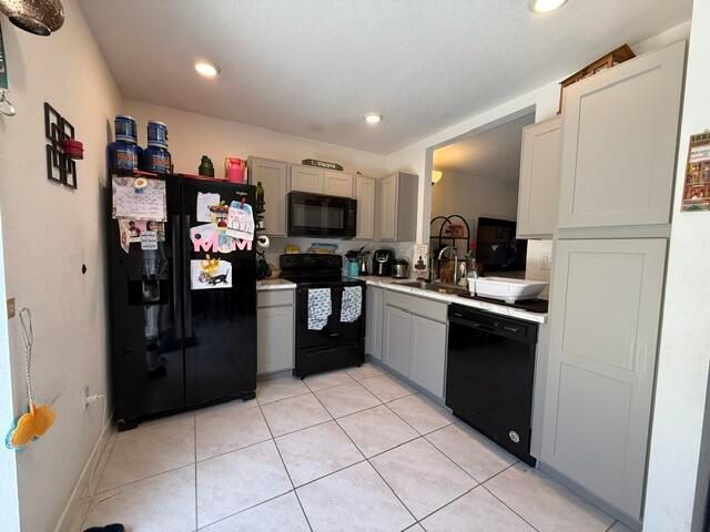 561 NE 5th Way, Florida City, FL 33034