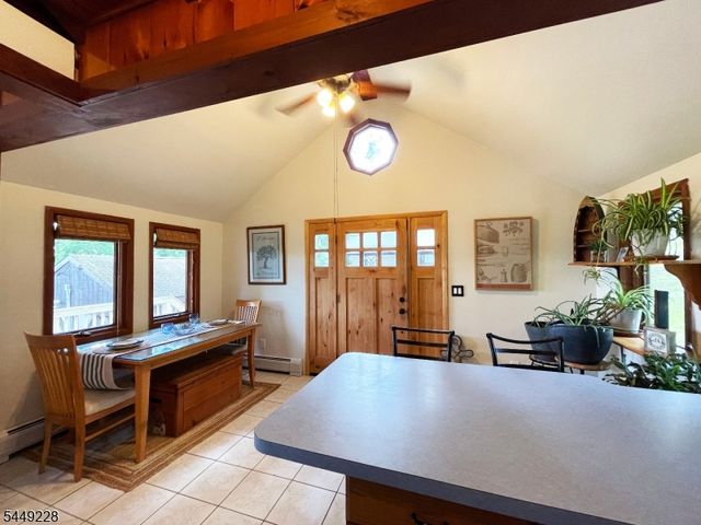16 Lakeview Rd, Hopatcong Boro, NJ 07843