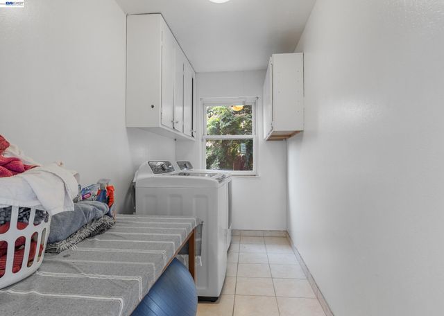 5411 Garvin Ave, Richmond, CA 94805
