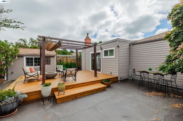 5411 Garvin Ave, Richmond, CA 94805