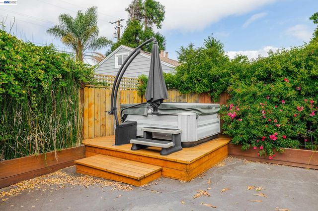 5411 Garvin Ave, Richmond, CA 94805