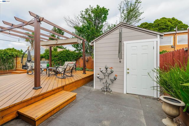 5411 Garvin Ave, Richmond, CA 94805