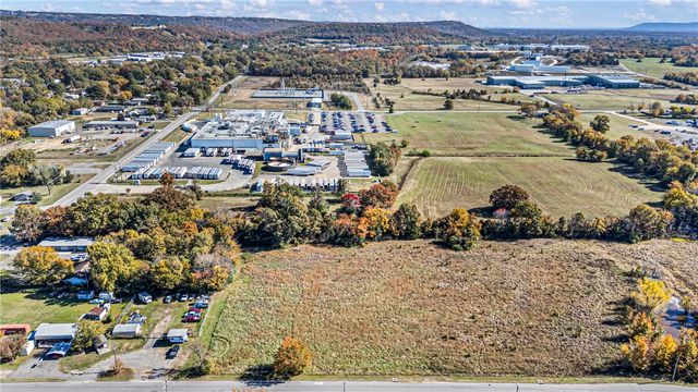 725 Macon Avenue, Russellville, AR 72802