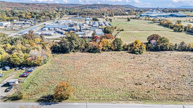 725 Macon Avenue, Russellville, AR 72802