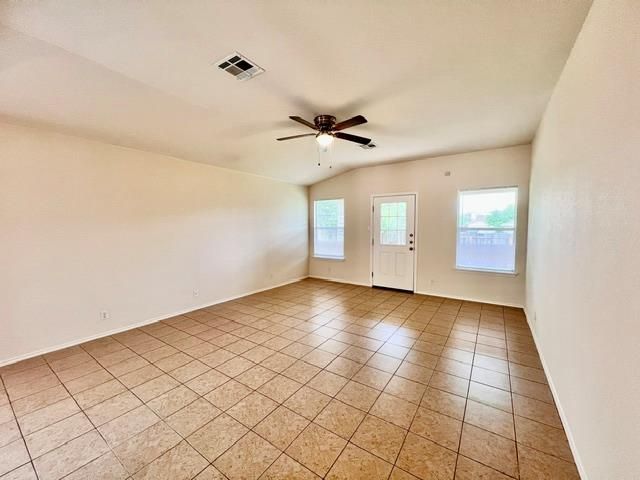 1005 W South ST, Leander, TX 78641