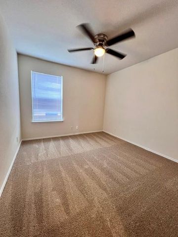 1005 W South ST, Leander, TX 78641