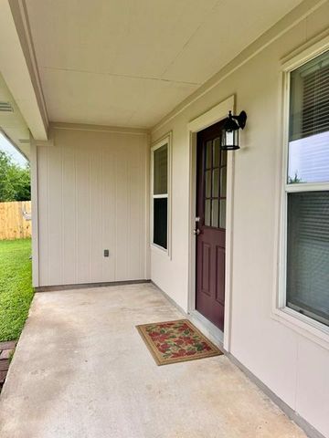 1005 W South ST, Leander, TX 78641
