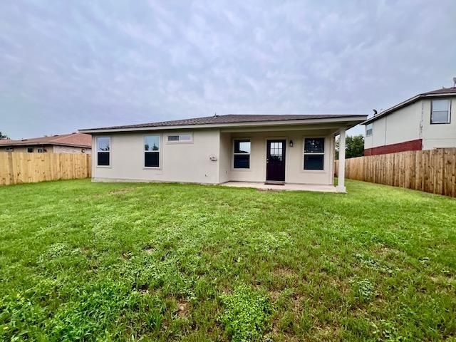 1005 W South ST, Leander, TX 78641