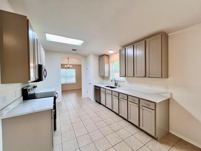 1005 W South ST, Leander, TX 78641