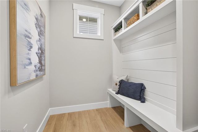 1231 Prosperity RD, Virginia Beach, VA 23451