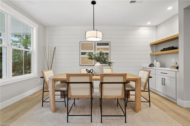 1231 Prosperity RD, Virginia Beach, VA 23451