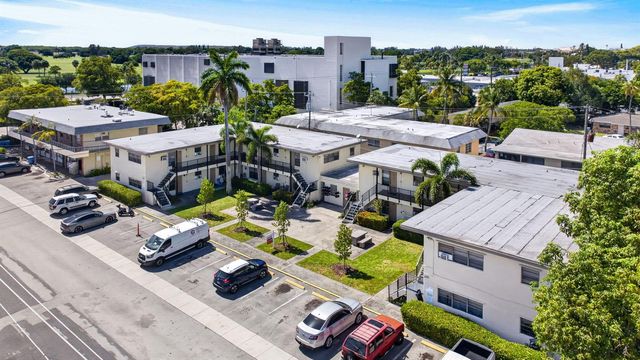 2275 NE 12TH Street, Pompano Beach, FL 33062