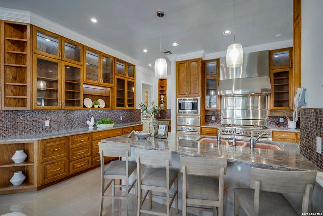 11748 MILL ROCK RD, San Antonio, TX 78230