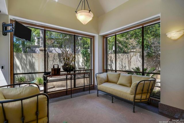 11748 MILL ROCK RD, San Antonio, TX 78230