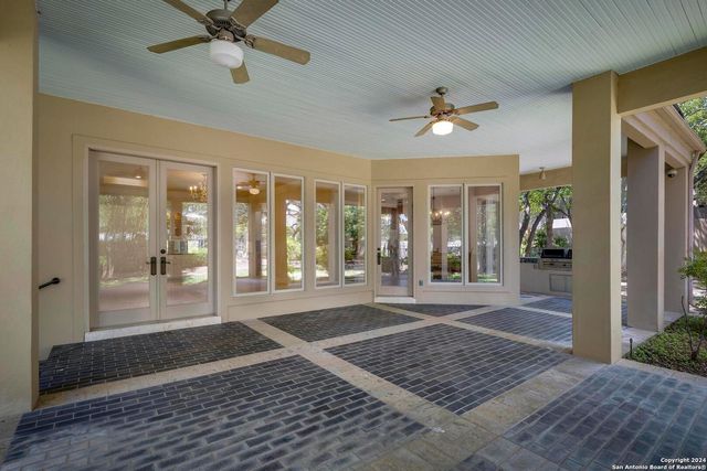 11748 MILL ROCK RD, San Antonio, TX 78230