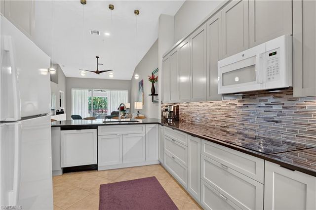 2395 Harmony LN # 203, Naples, FL 34109