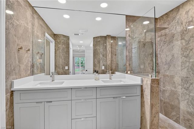 2395 Harmony LN # 203, Naples, FL 34109