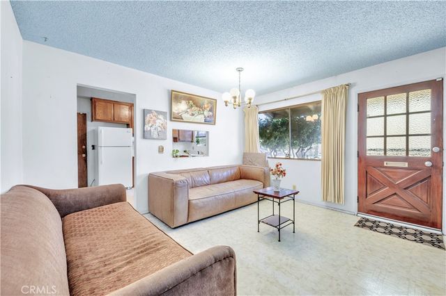 545 Jade, Hemet, CA 92543