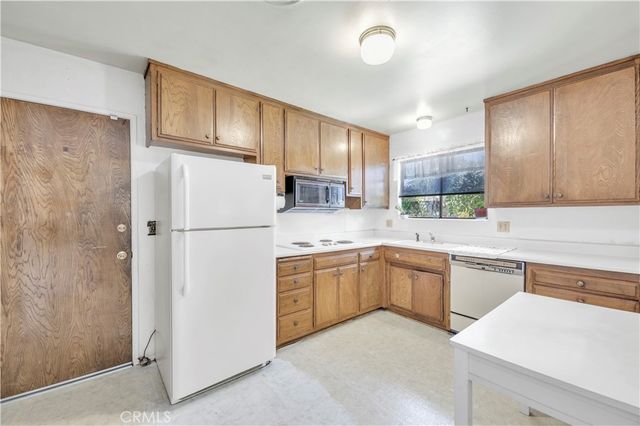 545 Jade, Hemet, CA 92543