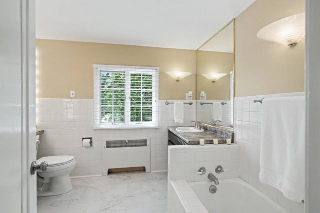 101 Martin Road, Waterloo, IA 50701