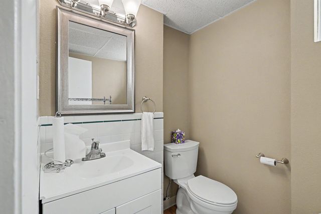 101 Martin Road, Waterloo, IA 50701