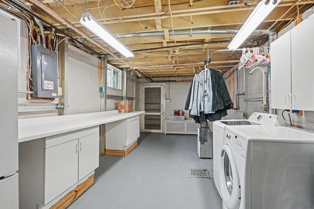 101 Martin Road, Waterloo, IA 50701