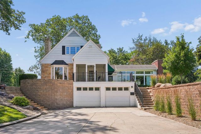 101 Martin Road, Waterloo, IA 50701