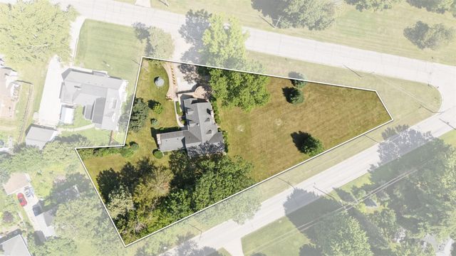 101 Martin Road, Waterloo, IA 50701