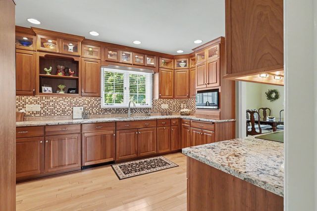 101 Martin Road, Waterloo, IA 50701