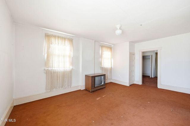 3209 Memorial Boulevard, Kingsport, TN 37664