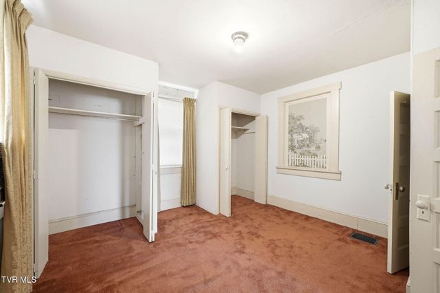 3209 Memorial Boulevard, Kingsport, TN 37664