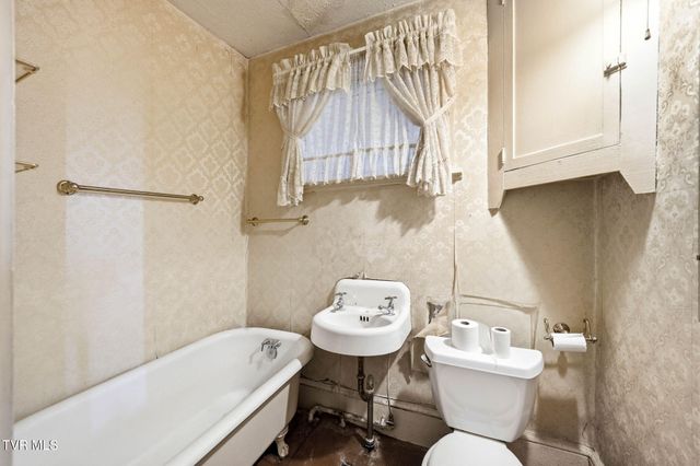 3209 Memorial Boulevard, Kingsport, TN 37664