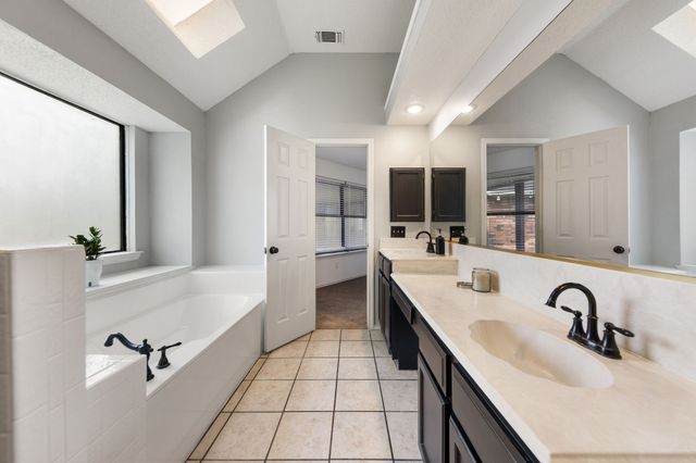1017 Micarta Drive, Mesquite, TX 75181