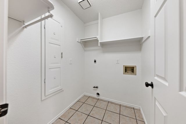 1017 Micarta Drive, Mesquite, TX 75181