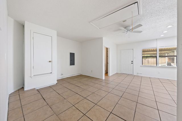 1017 Micarta Drive, Mesquite, TX 75181