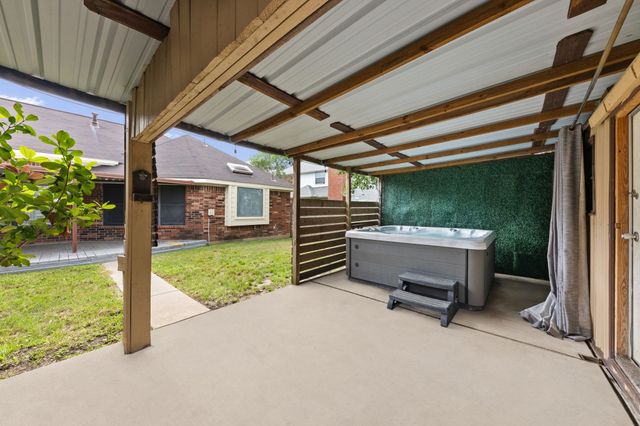 1017 Micarta Drive, Mesquite, TX 75181
