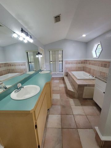 11633 FOX RUN, Port Richey, FL 34668