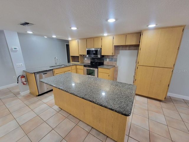 11633 FOX RUN, Port Richey, FL 34668