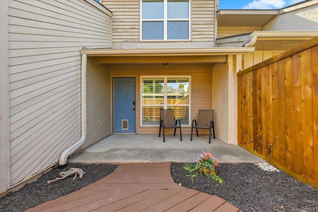 12919 Woodbend Lane, Dallas, TX 75243