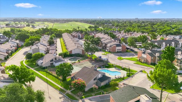 12919 Woodbend Lane, Dallas, TX 75243