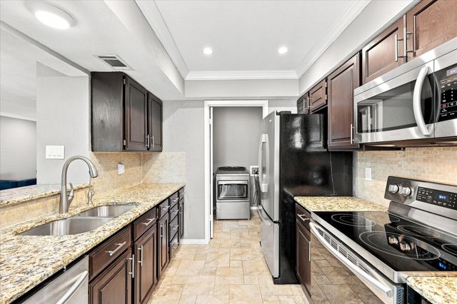 12919 Woodbend Lane, Dallas, TX 75243