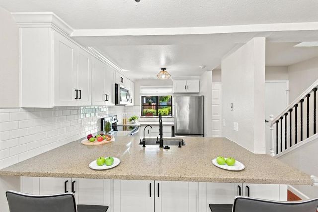 6274 Joaquin Murieta Avenue A, Newark, CA 94560